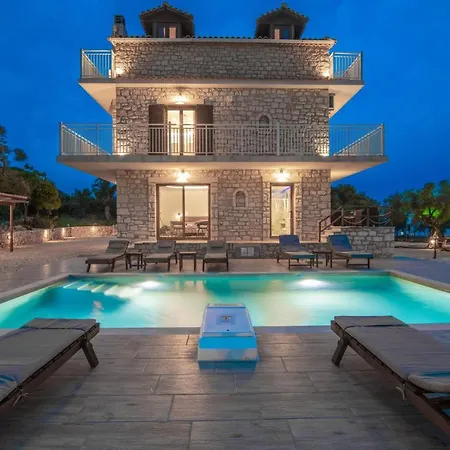 Villa Foteini *